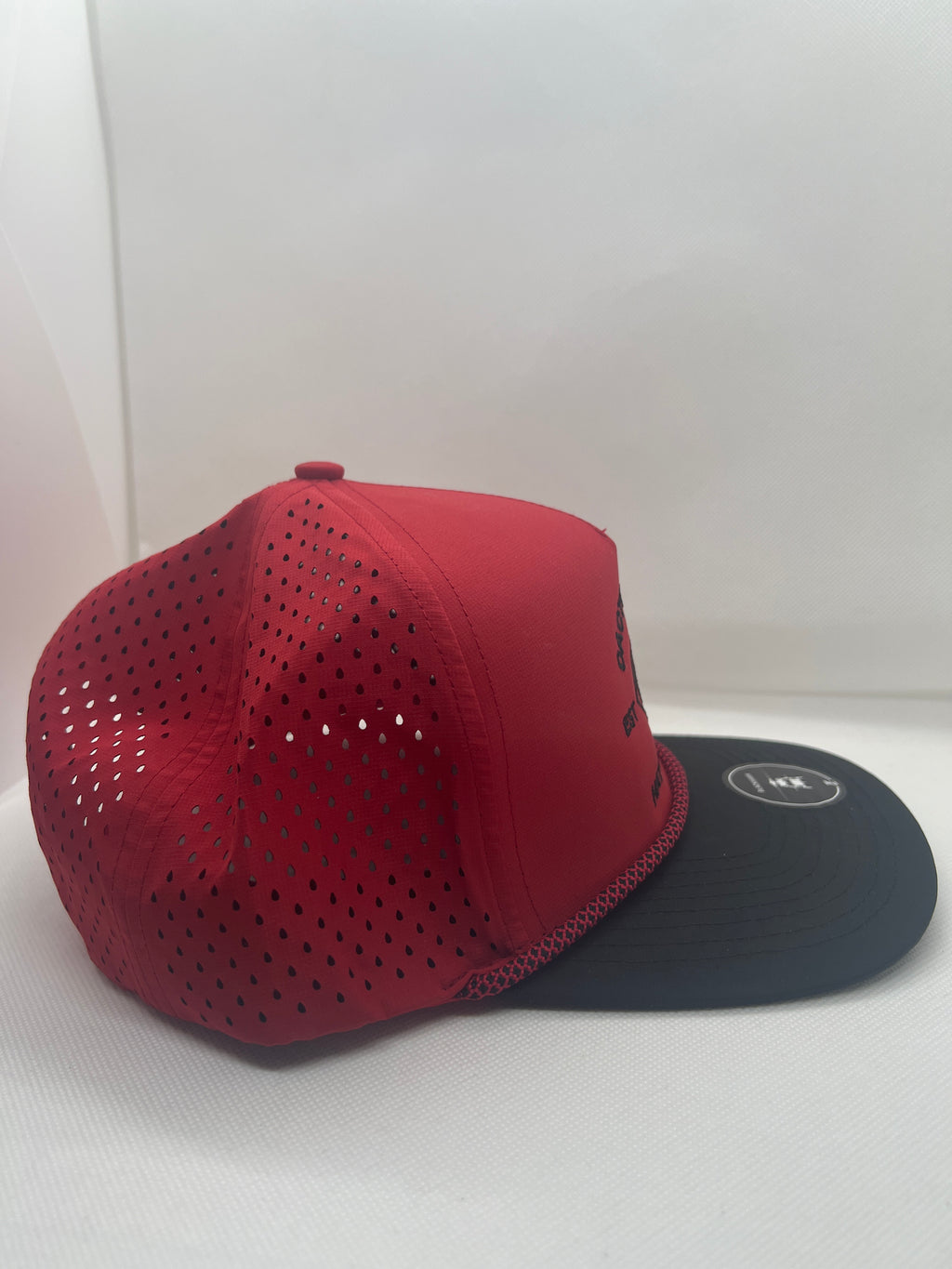 Stitch diamond SnapBack - red/black + rope