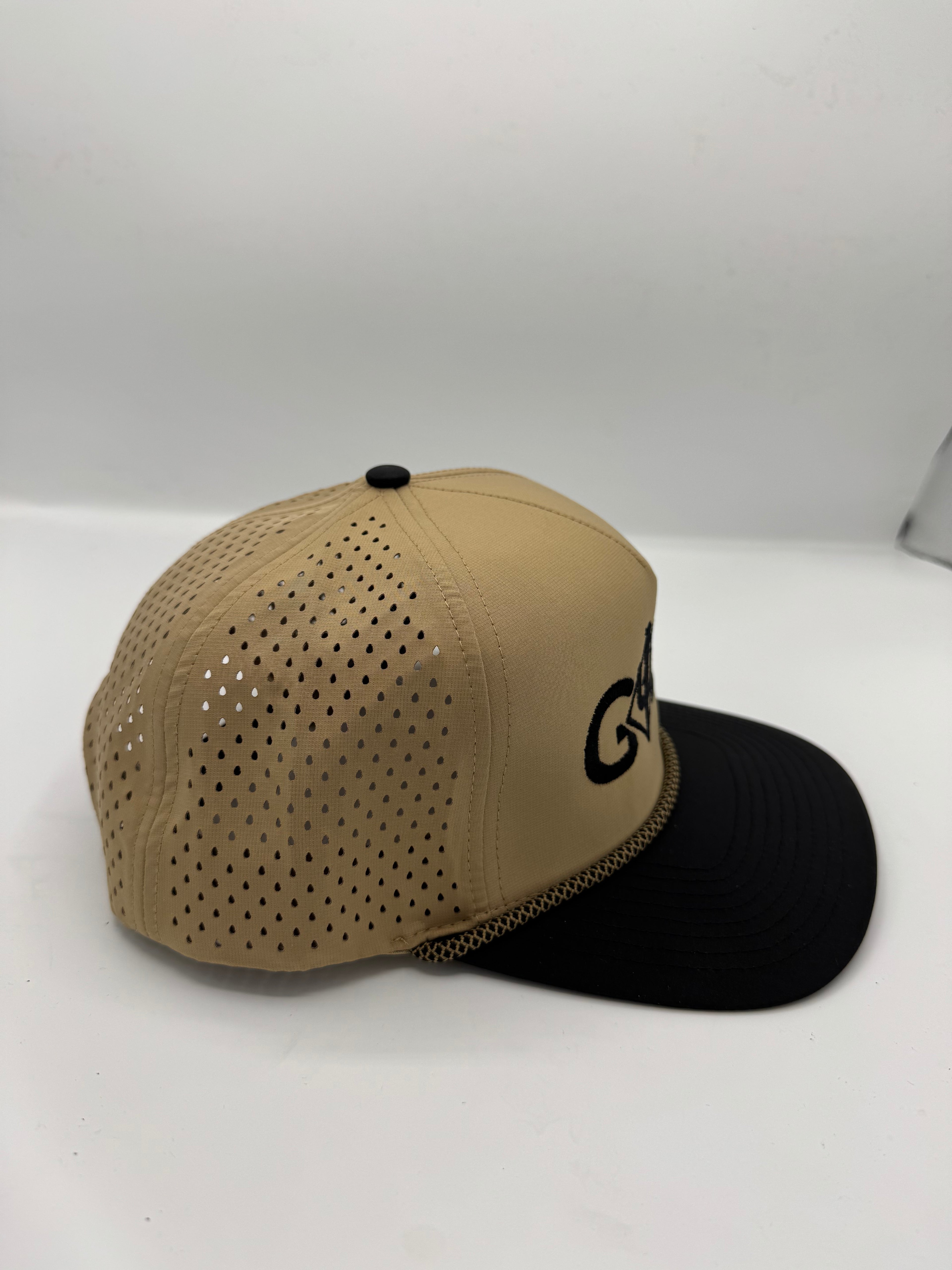GOLF Cactus Logo in khaki/black with diamond rope
