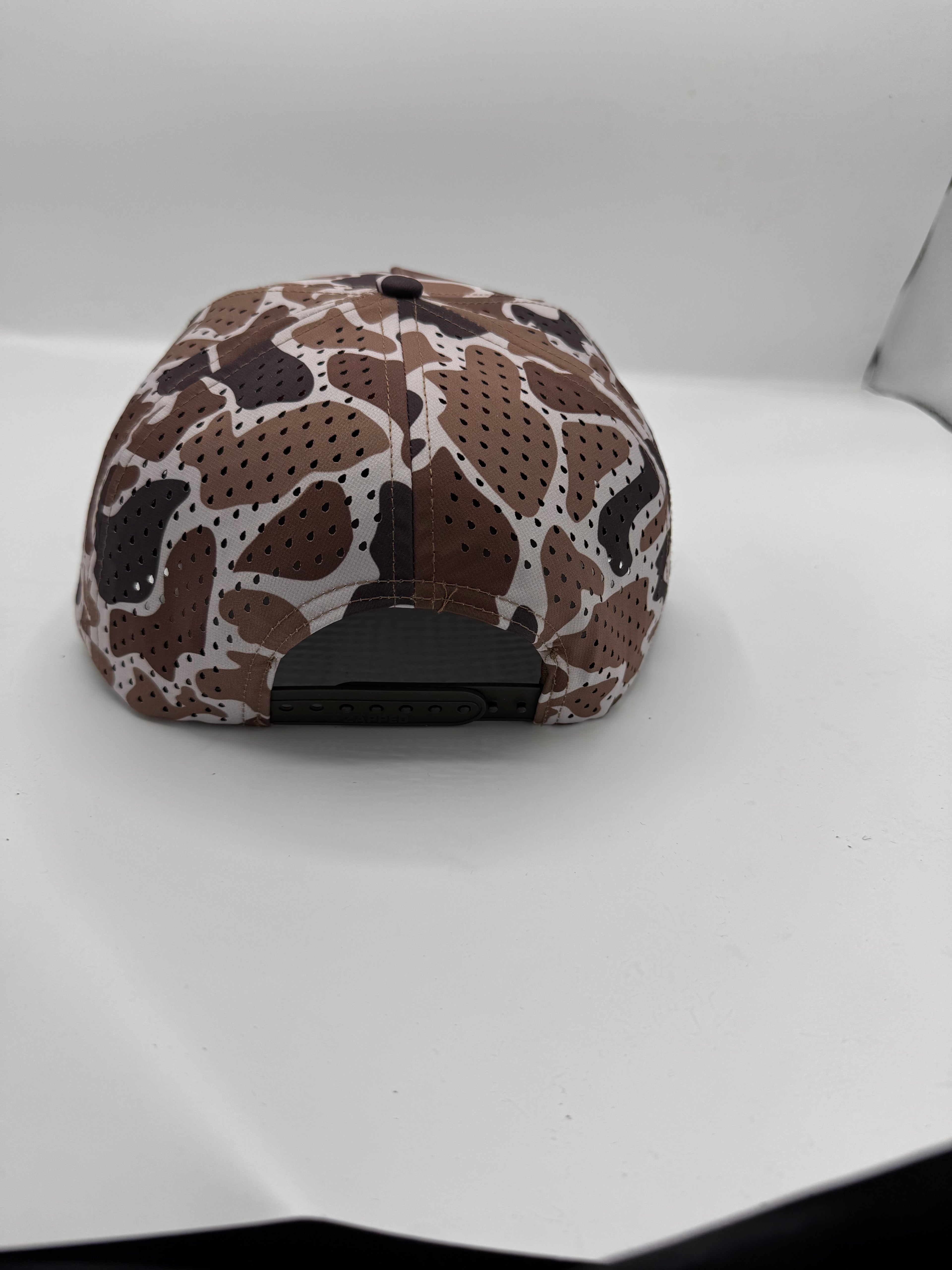 FORE Logo Camo performance hat in brown/orange