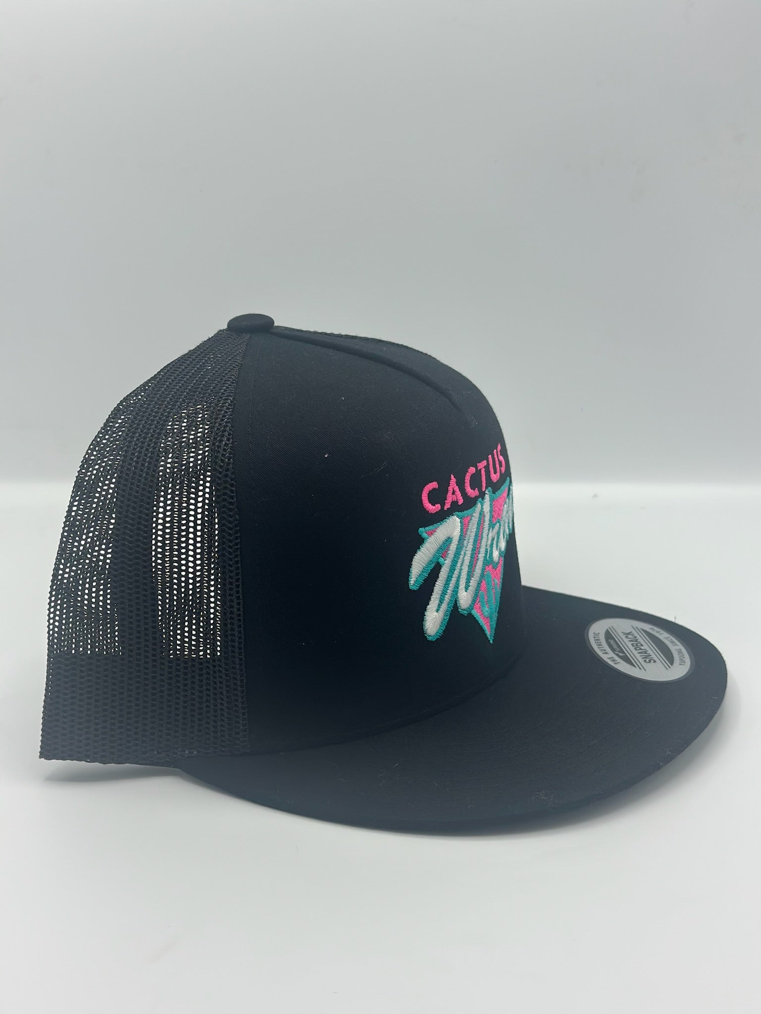 Desert Triangle in black with turquoise/pink