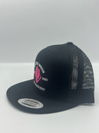 Ranch style trucker - black/pink