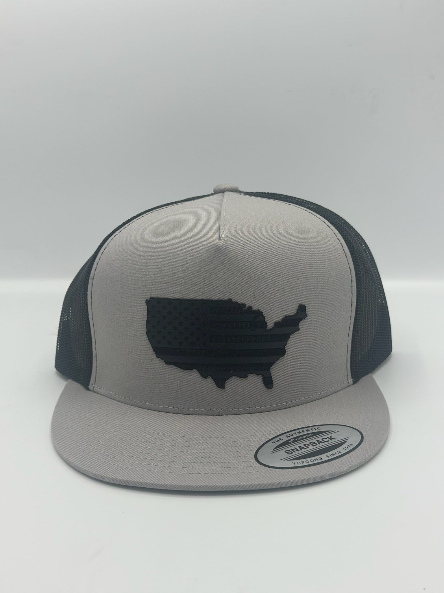 Stealth America in grey/black with metal/black patch