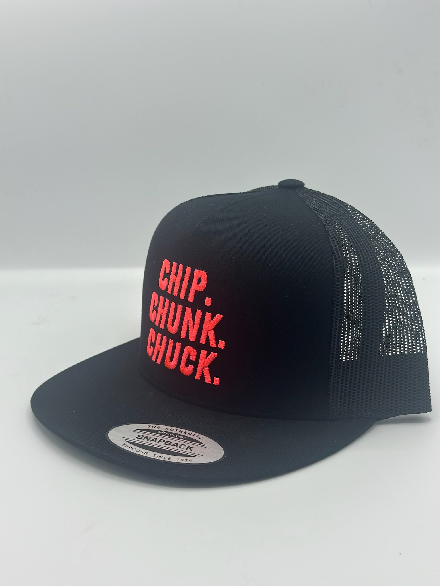 Chip, Chunk, Chuck in black/red