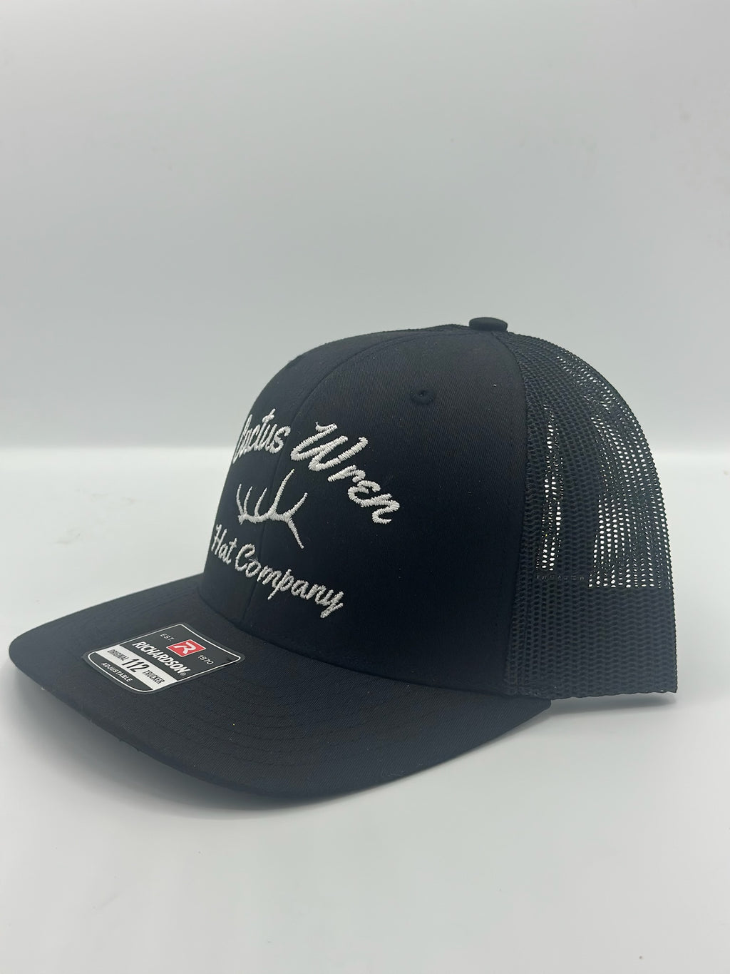 Deer Shed Hat in black/white